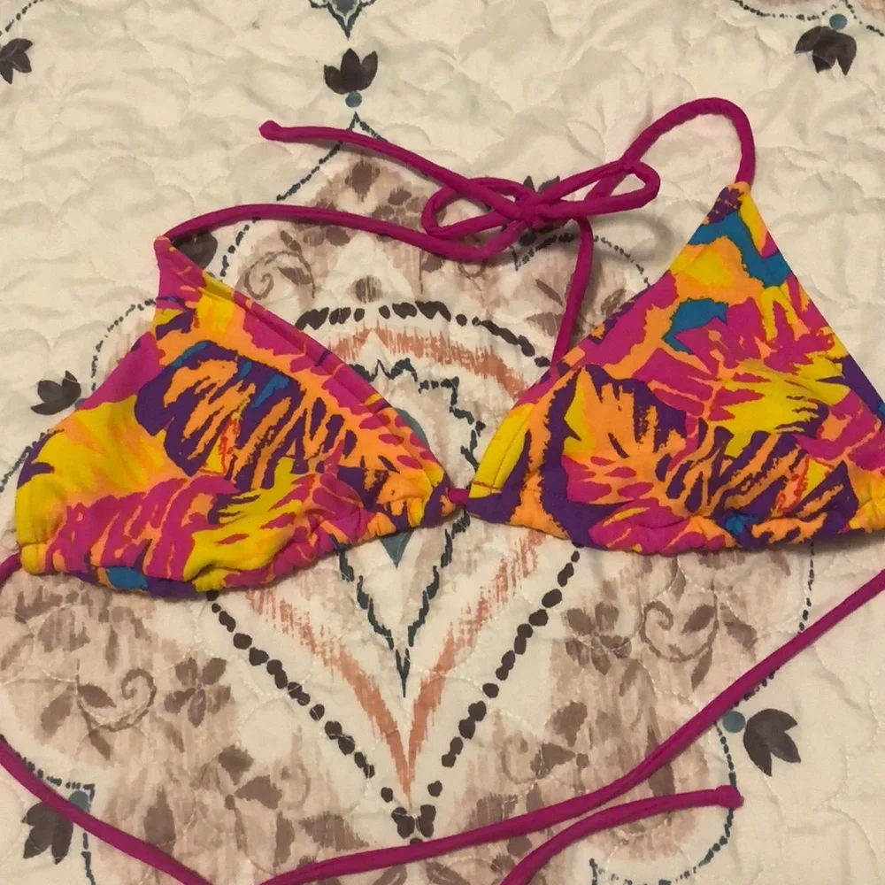 Venus -bikini 🌺 - Picture 3 of 8
